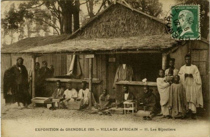 &quot;Village Africain&quot; de l&#039;exposition de Grenoble 1925
